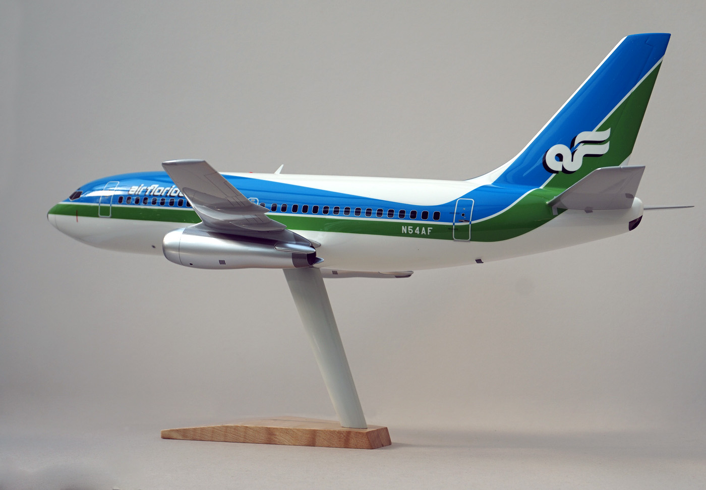 Conquest Models 1/50 Air Florida Boeing 737-200
